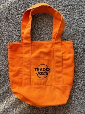 🎃 Trader Joe’s Mini Tote 🎃 Orange Halloween